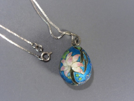 Vintage Sterling Cloisonne Egg Pendant Necklace - image 2