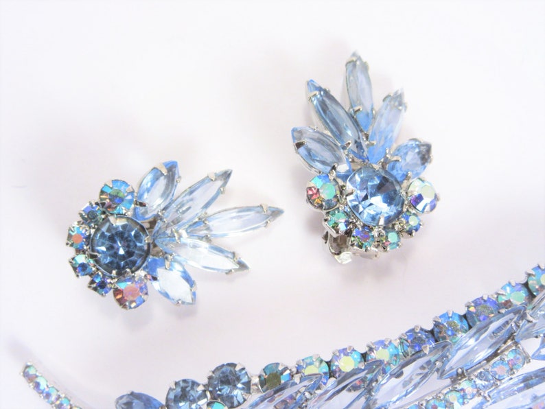 Verified Juliana Blue Rhinestone Brooch Earrings Jewelry Set Vintage 60s