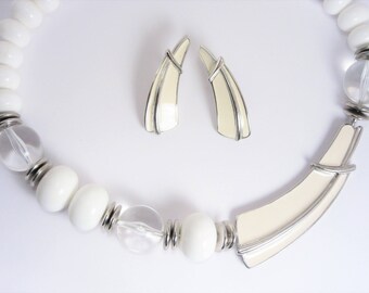 Vintage Trifari Necklace Earrings Jewelry Set Demi Parure