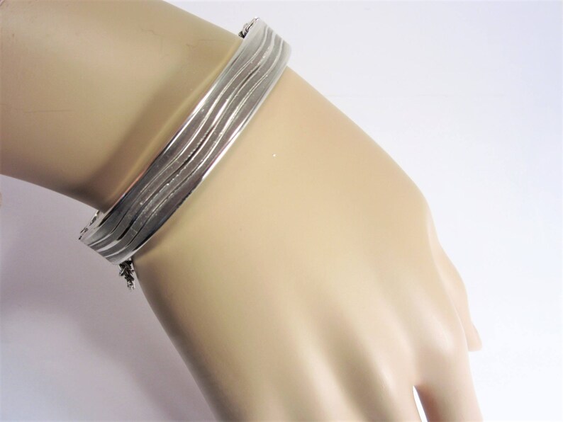Vintage Coro Bangle Bracelet Hinged Silver Tone