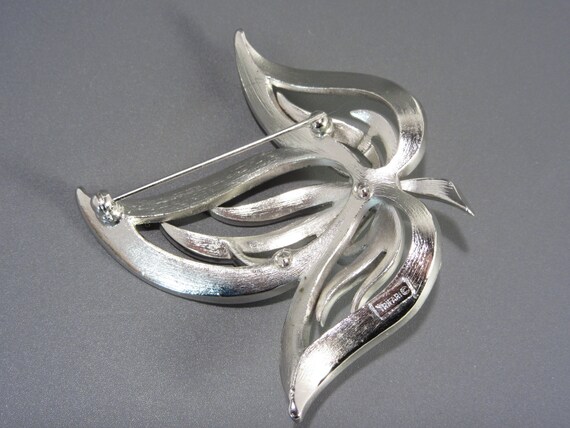 Vintage Trifari Silver Leaf Brooch, 2.5 Inch - image 4