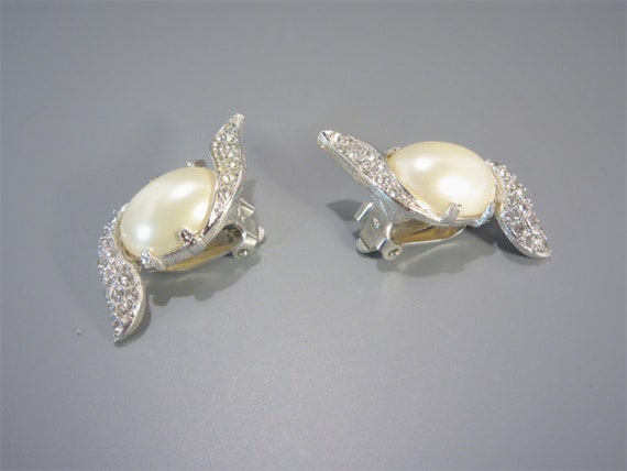 Vintage Marvella Rhinestone Pearl Earrings, Clip … - image 3