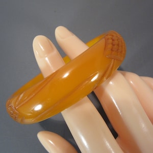 Bakelite Bracelet Bangle Carved, Vintage 1920-30s Tested