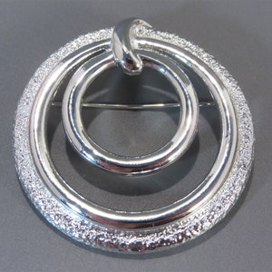 Sarah Coventry Circle Brooch Vintage Silver Circlet
