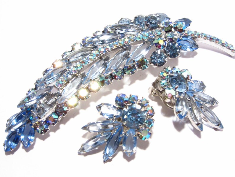 Verified Juliana Blue Rhinestone Brooch Earrings Jewelry Set Vintage 60s