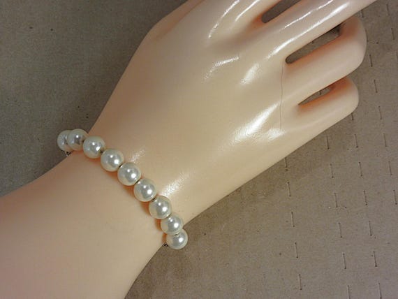 Brilliance Simulated Pearl Adjustable Bracelet - image 3