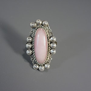 Vintage Southwestern Sterling Ring Size 8.5, Pink Conch Shell