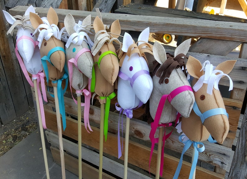 DIY Stick Horse Party Favor Sets image 4