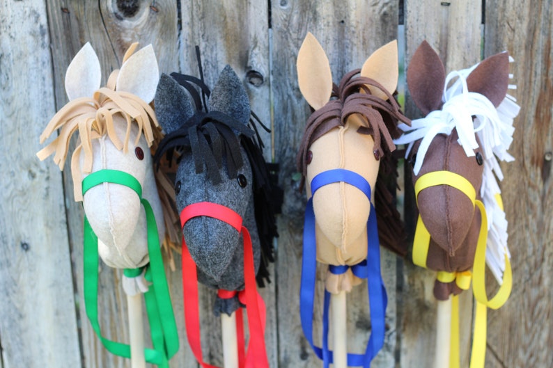 DIY Stick Horse Party Favor Sets image 3