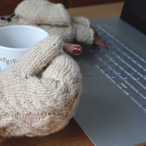 Cable Knit Convertible Mitten, Hand Knit winter gloves with Fleece Lining, Comfy and Warm. image 3