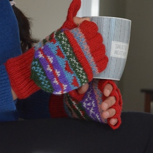 Namche Hand Knit Convertible Mitten, winter gloves with Fleece Lining, Comfy and Warm. Crimson