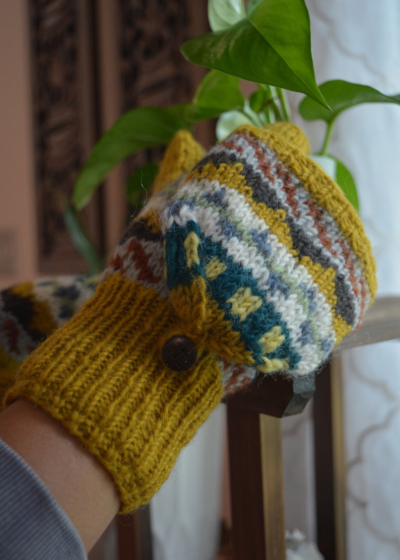 Namche Hand Knit Convertible Mitten, winter gloves with Fleece Lining, Comfy and Warm. image 9