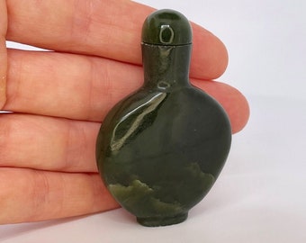Chinese Antique Jade Snuff Bottle w. Authenticity Report Green Jade Snuff Bottle Qing Dynasty Antique Jade