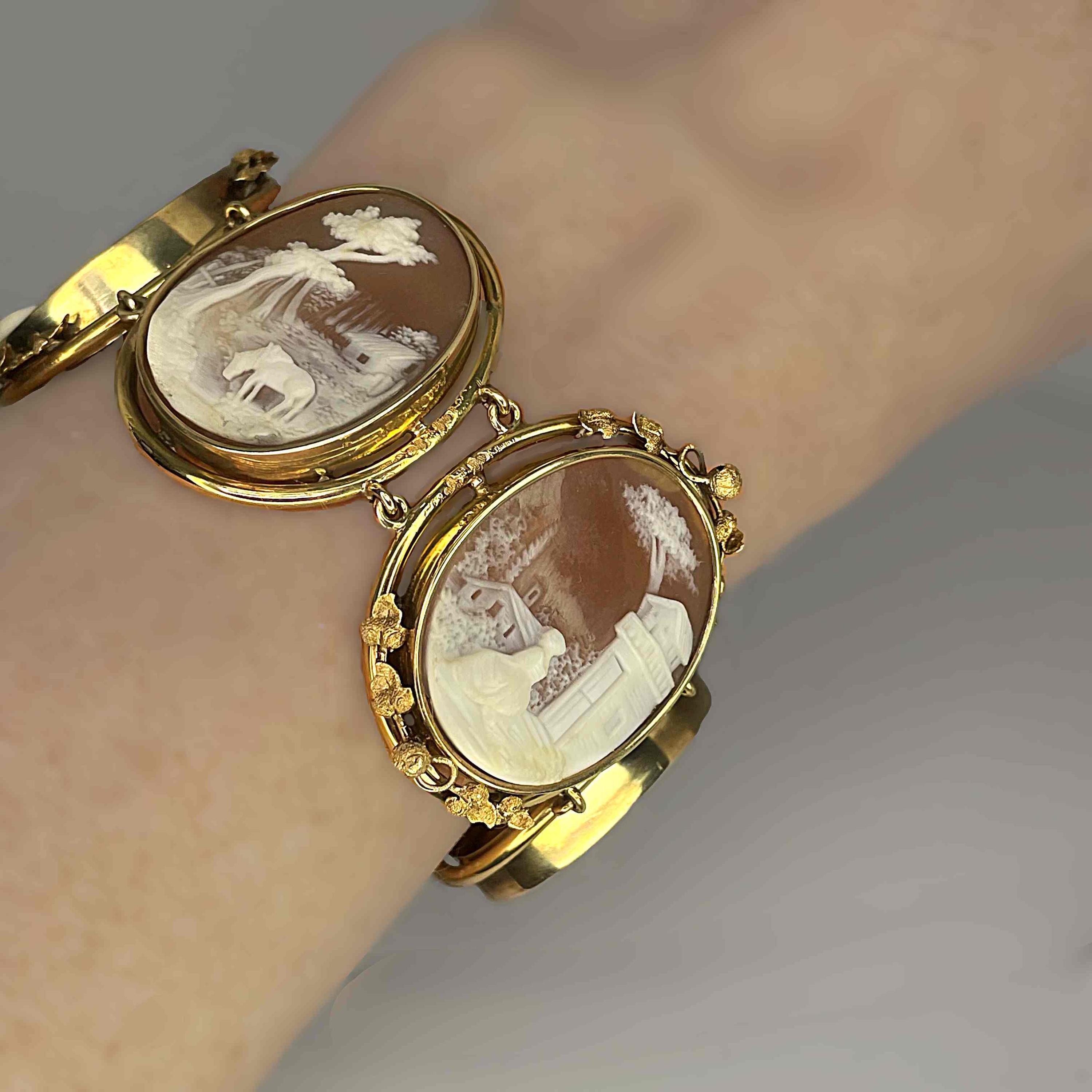 OOAK 1870s Large Victorian Scenic Story Cameo 14K Gold  display picture 1
