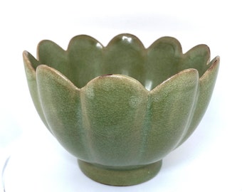 Song Dynasty Ancient Chinese Longquan Celadon Lotus Shaped Warming Bowl Chinese Antiques Antiquities Song Dynasty Ceramics Ancient Ceramics