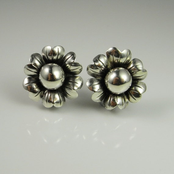 Daisy Earrings Flower Earrings Rose Earrings Anti… - image 4