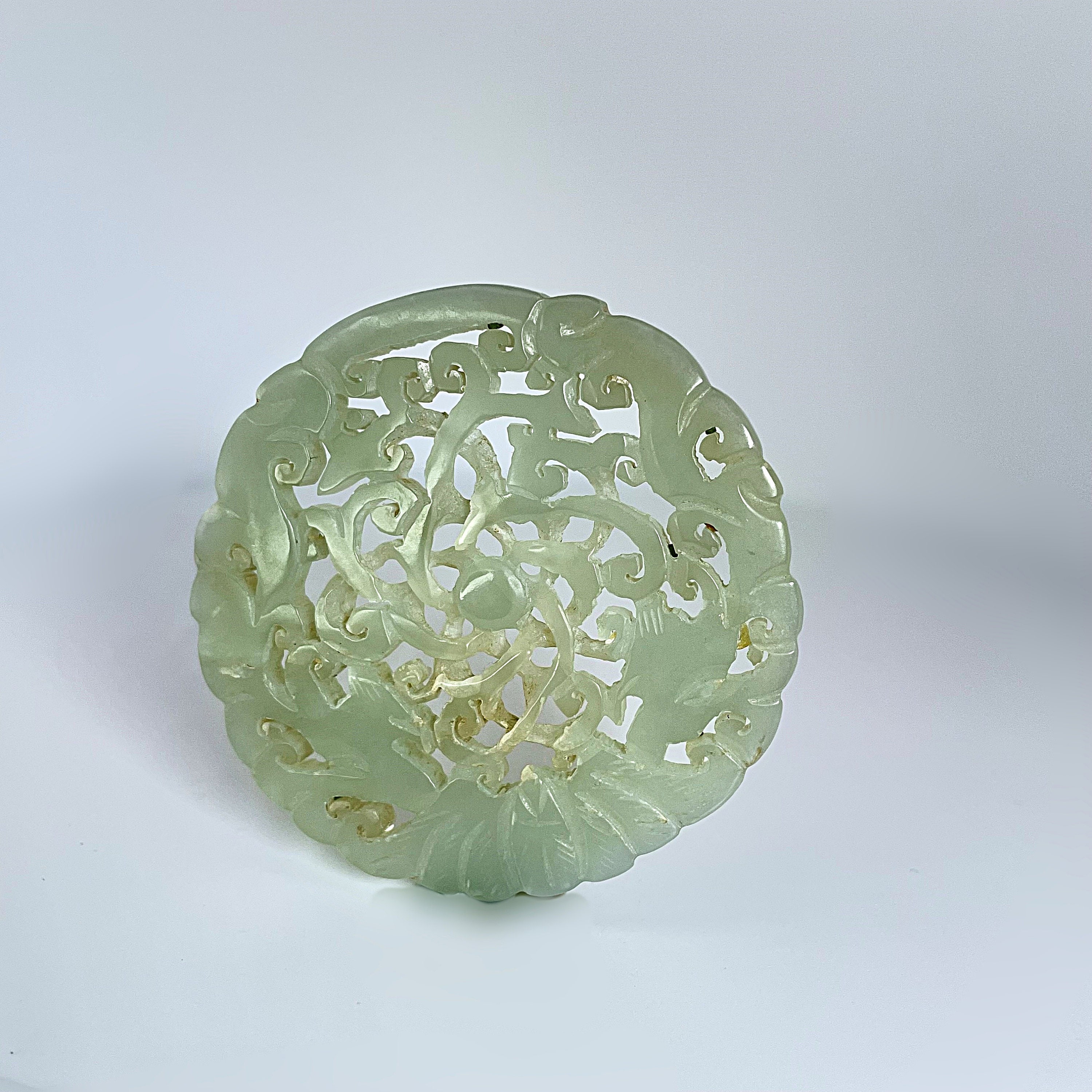 翡翠？　砡？　アクセサリー　中国　美術品 Yahoo!オークション - 【 中国美術 翡翠 ペンダントトップ 】総