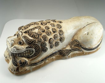 SONG DYNASTY Cizhou Kiln Lion Pillow Porcelain Antique Chinese Pillow 960AD to 1279AD Black and White Porcelain Sgraffiato Ancient Old Rare