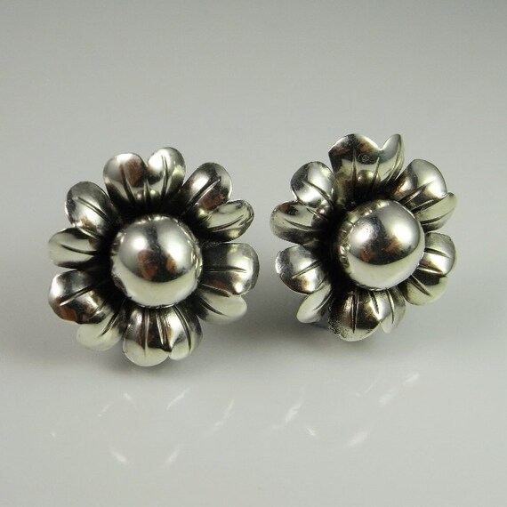 Daisy Earrings Flower Earrings Rose Earrings Anti… - image 1