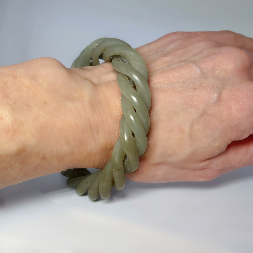 翡翠のバングル Amazon.co.jp: レディース 翡翠バングルブレスレット、天然