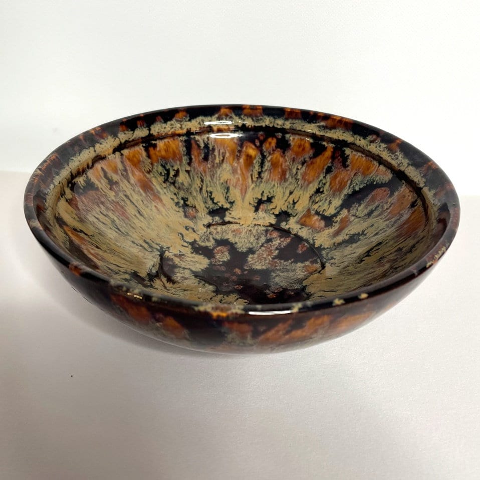 Bonhams : A JIZHOU 'TORTOISESHELL'-GLAZED TEA BOWL Southern