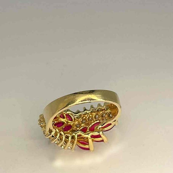 Vintage Ruby Cluster Ring 14K Gold Bright Red Rub… - image 9