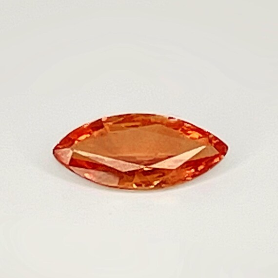 非加熱オレンジサファイア 0.83ct 非加熱 未処理 マーキスカット