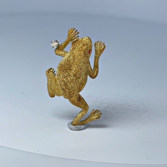 Diamond Frog Pin Brooch 18K Gold Artisan Animal P… - image 7