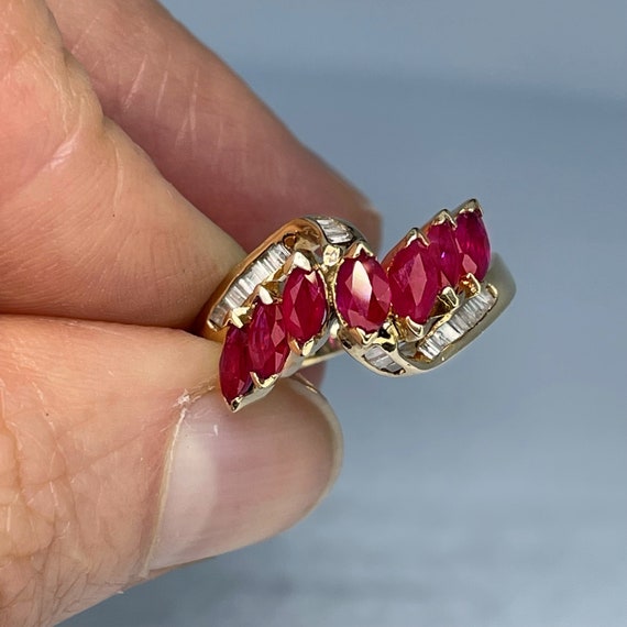 No Heat Ruby Ring Vintage Ruby Ring Gold Asymmetr… - image 8