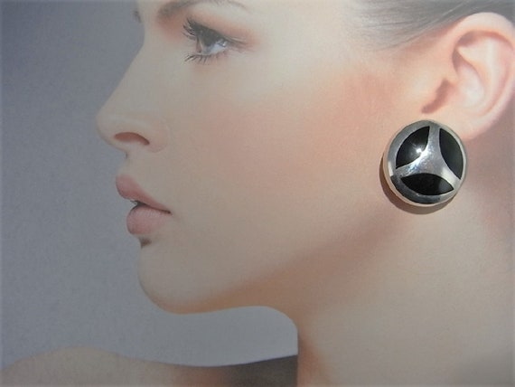 Button Earrings 80s Earrings Onyx earrings sterlin