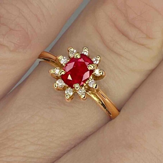 Anillo Acanalado En Oro Amarillo 14 Kilates. – Nacional Monte De Piedad