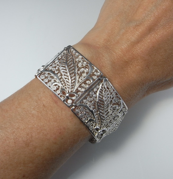 Silver filigree bracelet best sale antique
