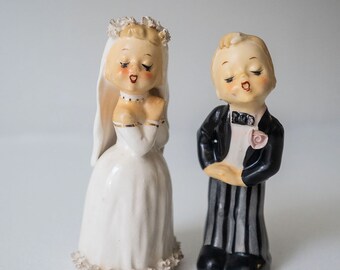 Bride and Groom Cake Toppers