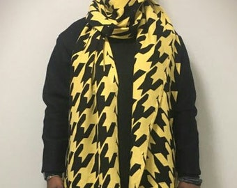 Houndstooth Yellow and Black Large print