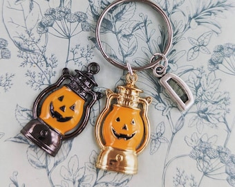 Pumpkin Keychain, pumpkin Keyring, Halloween lovers, Halloween themed, Halloween gift, pumpkin gift, bag accessory, pumpkin lantern,