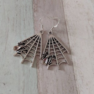 Spider web earrings, statement earrings, Halloween earrings, spider jewellery, gothic earrings, gothic jewellery, emo earrings, insect gifts