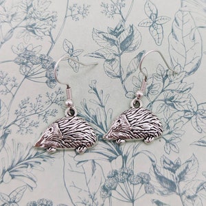 Igel Ohrringe, Igel Schmuck, Igel Liebhaber Geschenke, Igel Themen, Tier Ohrringe, Tierliebhaber, Waldtier Geschenke, bff Geschenk