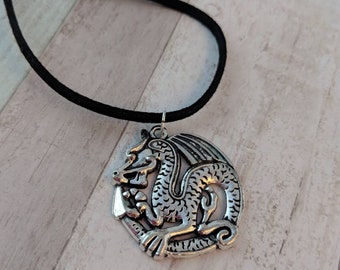 Dragon necklace, dragon jewellery, dragon jewelry, fandom jewelry, fantasy jewellery, gifts for her, pendant necklace, gothic necklace