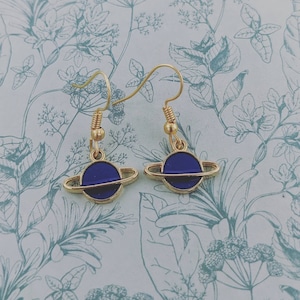 Planet earrings, Saturn earrings, planet jewellery, Saturn jewellery, space geek gifts, science gifts, astronomy earrings, astronomy jewelry