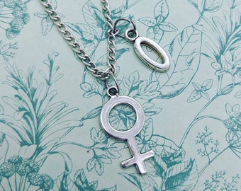 Collana Venere, collana femminista, empowerment femminile, gioielli femministi, simbolo femminile, femminismo, regali ragazza, girl power, uguaglianza di genere,