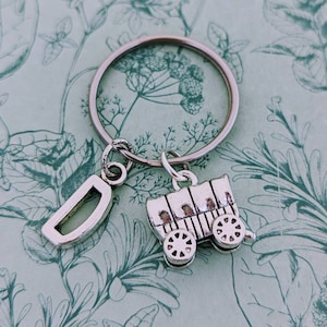 Sleutelhanger zigeunerwagen, sleutelhanger huifkar, sleutelhanger pionierwagen, cadeau zigeunerwagen, sleutelhanger caravan, cadeau caravanliefhebber, caravan