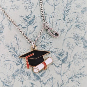 Collar de graduación, regalos de graduación para ella, ideas de regalos para graduación, collar personalizado, regalos de diploma, joyas de graduación, graduado