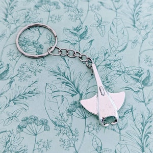 Stingray Keychain, stingray lover gifts, manta ray Keychain, manta ray themed gifts, sea animal lovers, marine biologist gifts, fish lovers