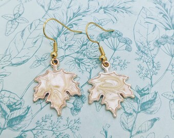 Maple leaf earrings, autumn leaves jewelry, Canadian leaf earrings, charm earrings, sister gifts, bff gifts, woodland earrings, autumn gifts