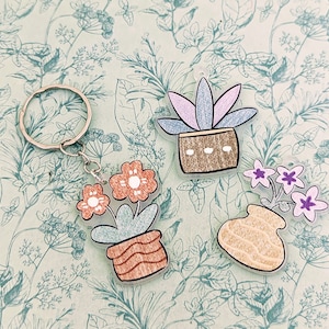 Plant keychain, flower Keyring, plant lover gifts, Gardener gifts, gifts for Gardeners, gifts for plant lovers, summer accessories, florist