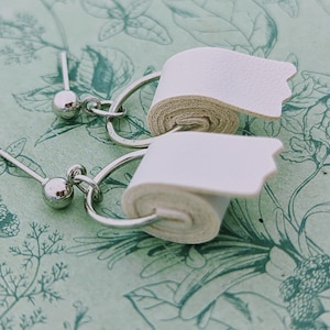 Orecchini di carta igienica originali, gioielli divertenti e stravaganti, regali di Babbo Natale segreto, orecchini di carta igienica, rotoli di carta igienica, idee regalo divertenti, regali scherzosi,