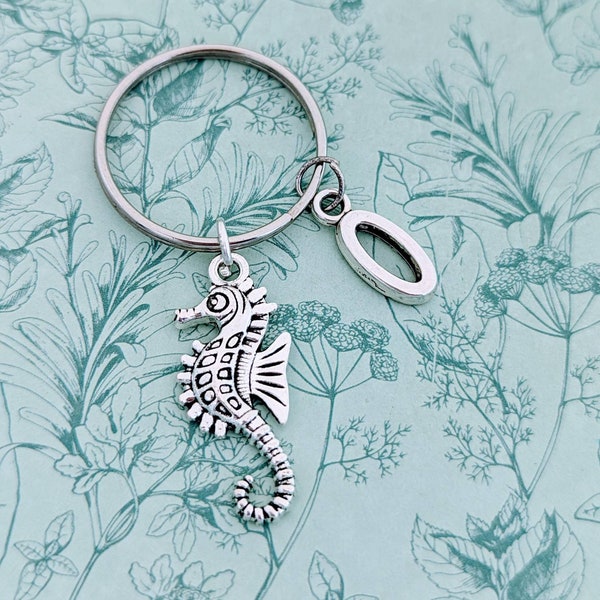 Seahorse keychain, seahorse lover gifts, seahorse keyring, ocean jewellery, nautical keychain, personalized gifts, custom keychain,