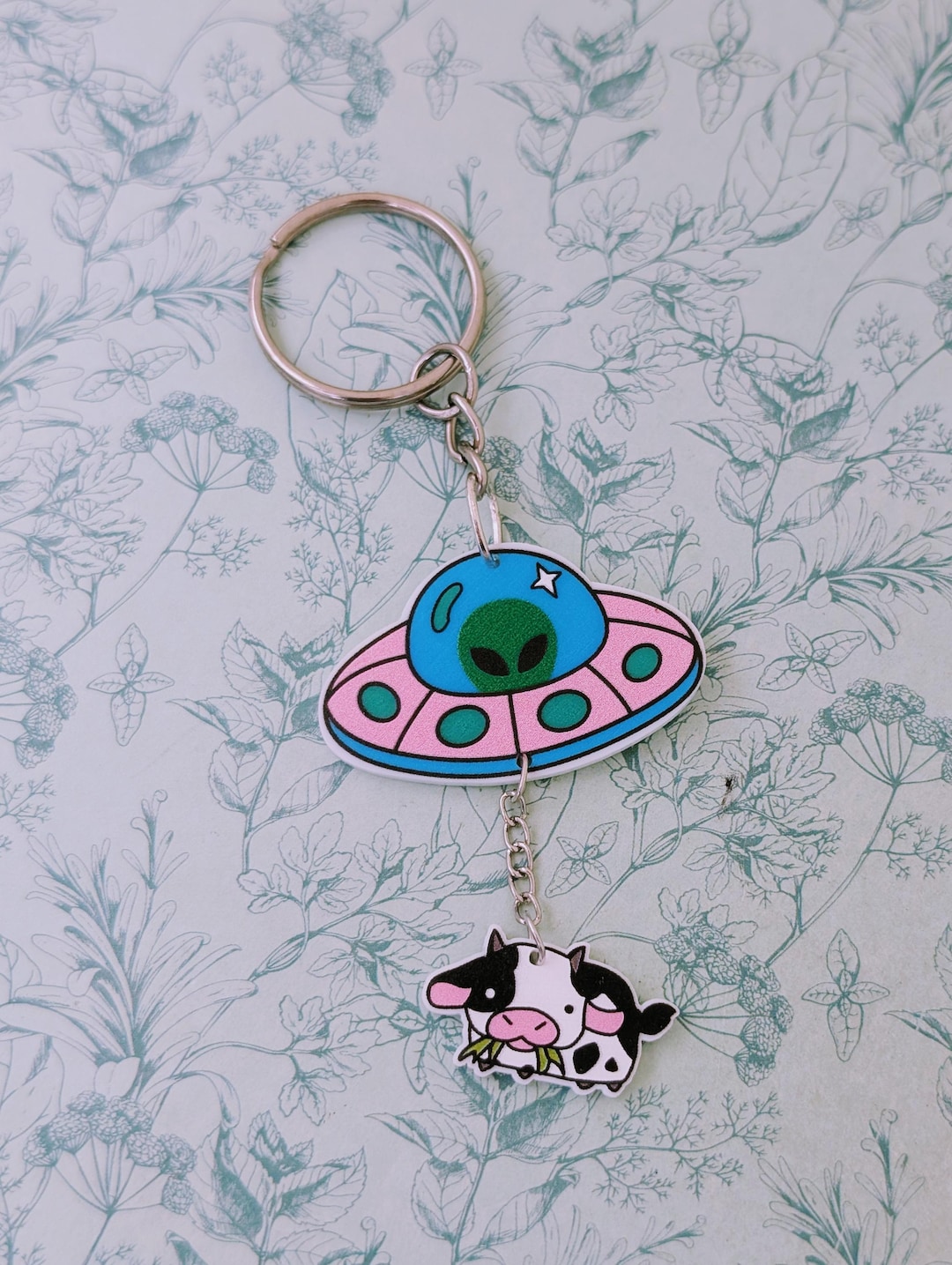 Cute UFO Alien Keyring, Alien Lover Gifts, Alien Believers, Alien ...
