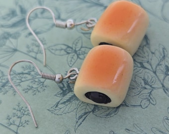 Pendientes de croissant de chocolate, joyas de pan de croissant, amantes del croissant francés, pendientes de comida, regalos para amantes de la comida, pendientes de desayuno,