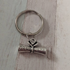 Llavero de posgrado, regalo de graduación, regalos para él, regalos para ella, regalos universitarios, llavero de desplazamiento, llavero de novedad, graduación universitaria